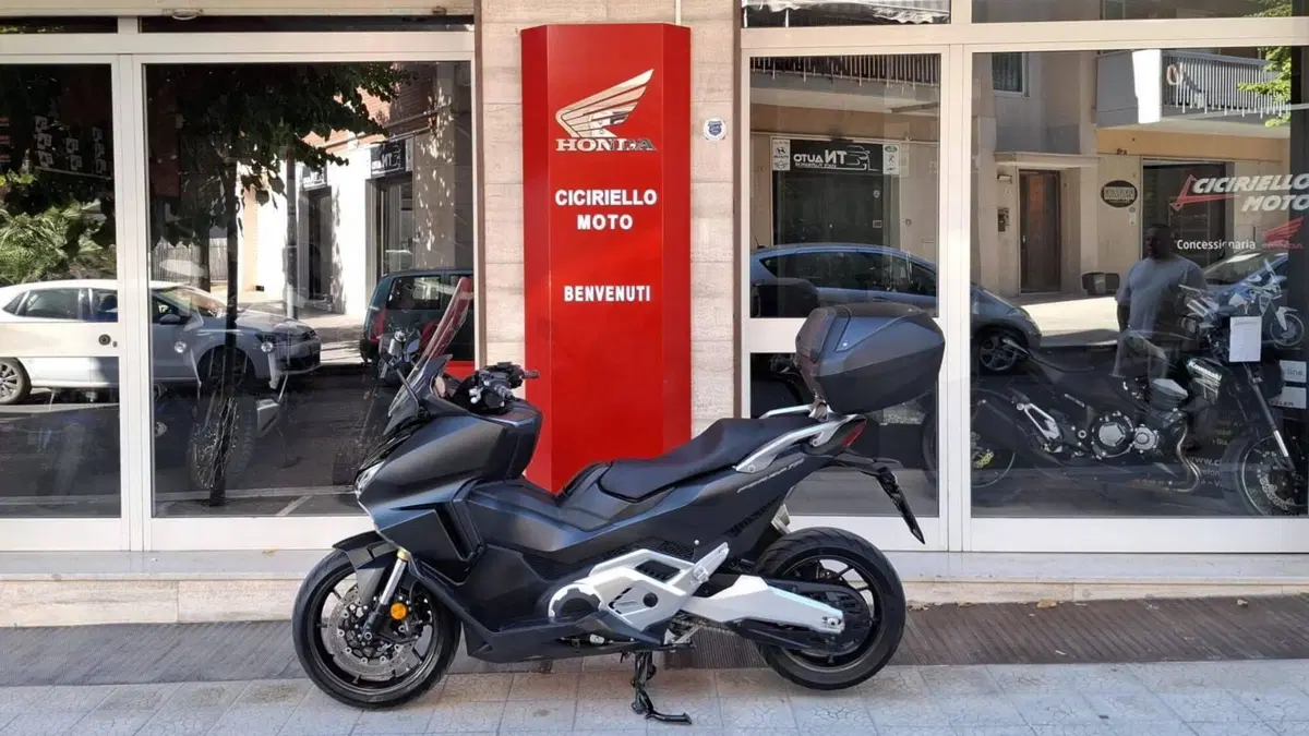 Honda Forza 750 DCT (2021 - 24) (2)