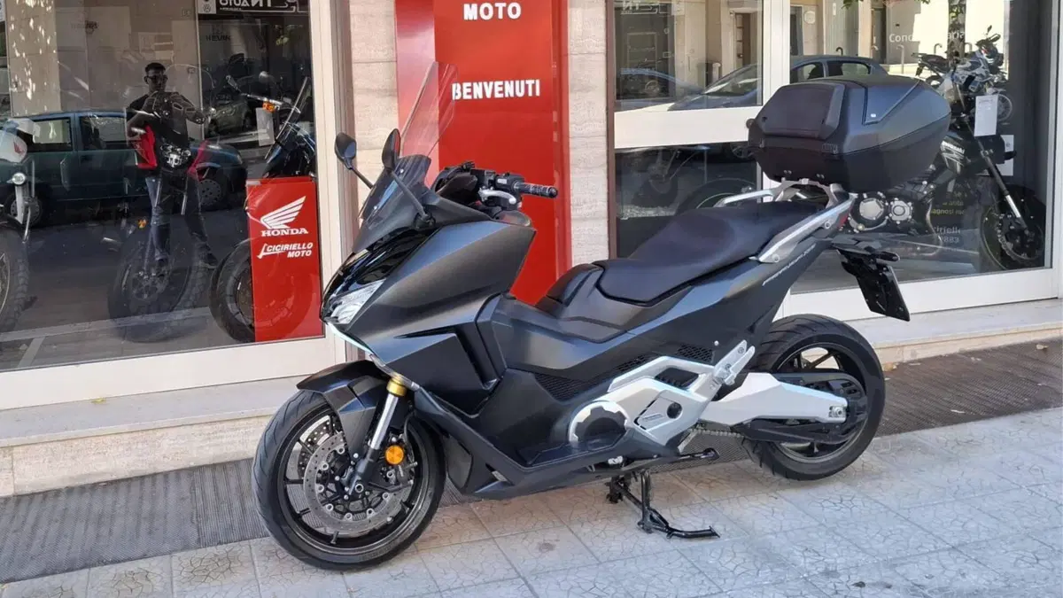 Honda Forza 750 DCT (2021 - 24) (5)