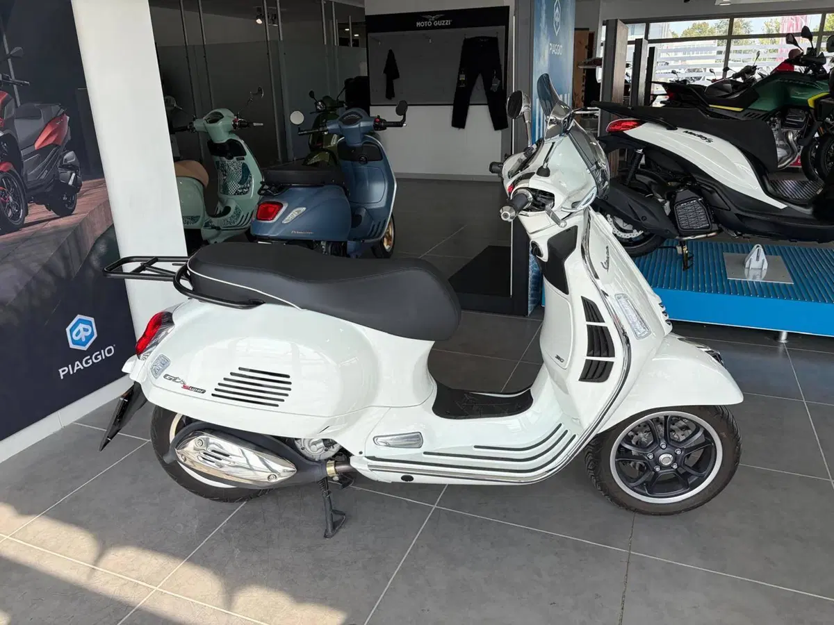 Vespa GTS 310 Super (2025 - 26) (4)