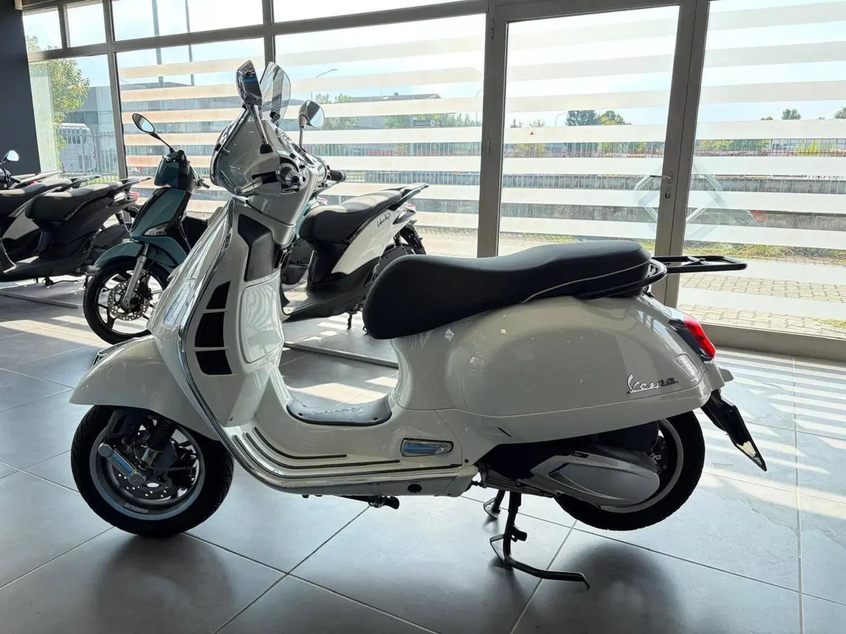 Vespa GTS 310 Super (2025 - 26) (8)