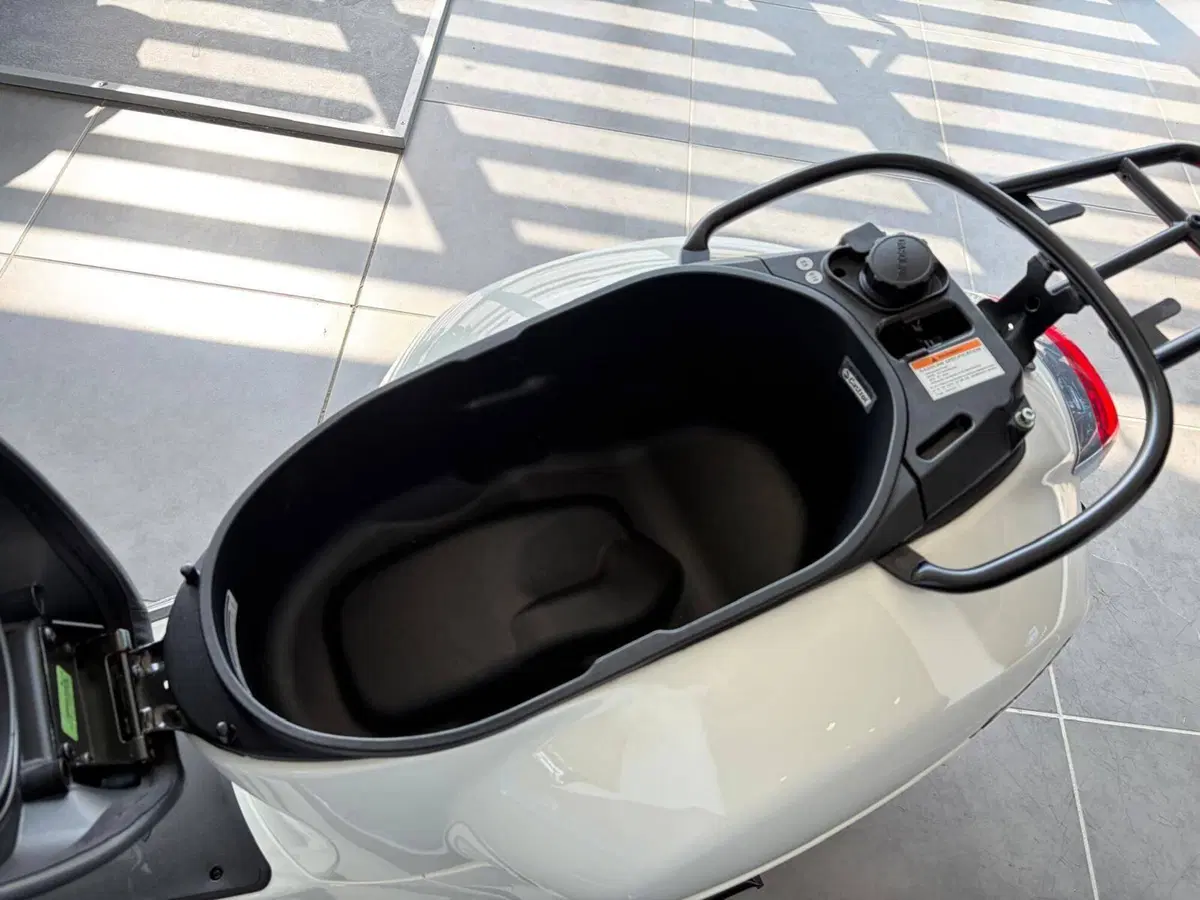 Vespa GTS 310 Super (2025 - 26) (11)