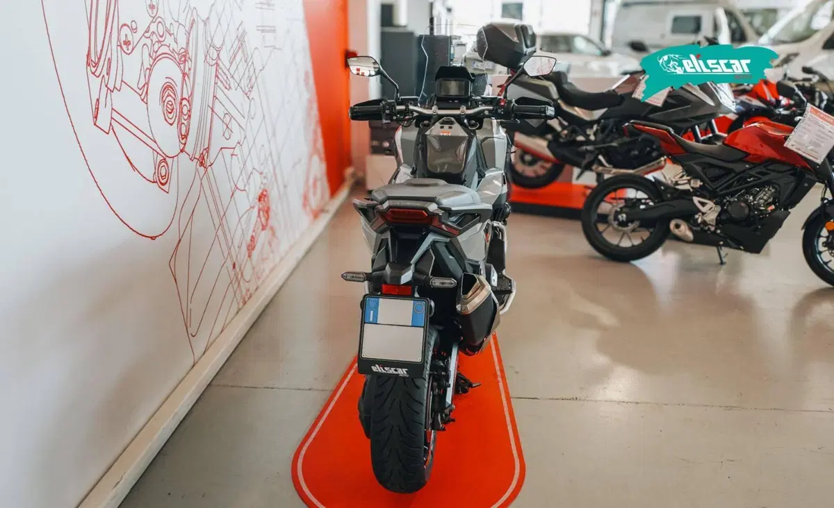 Honda X-ADV 750 DCT (2021 - 24) (5)