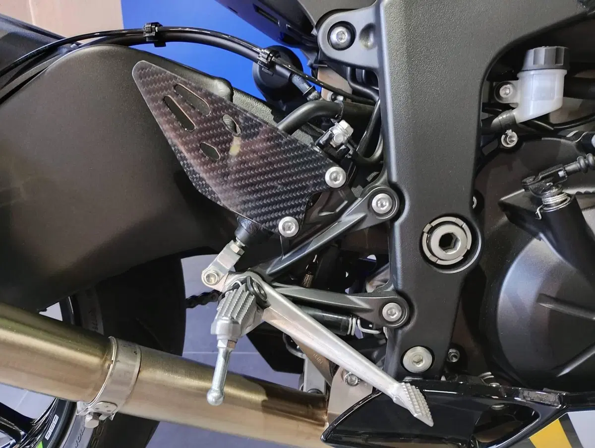 Kawasaki Ninja 636 ZX-6R (2024 - 26) (13)