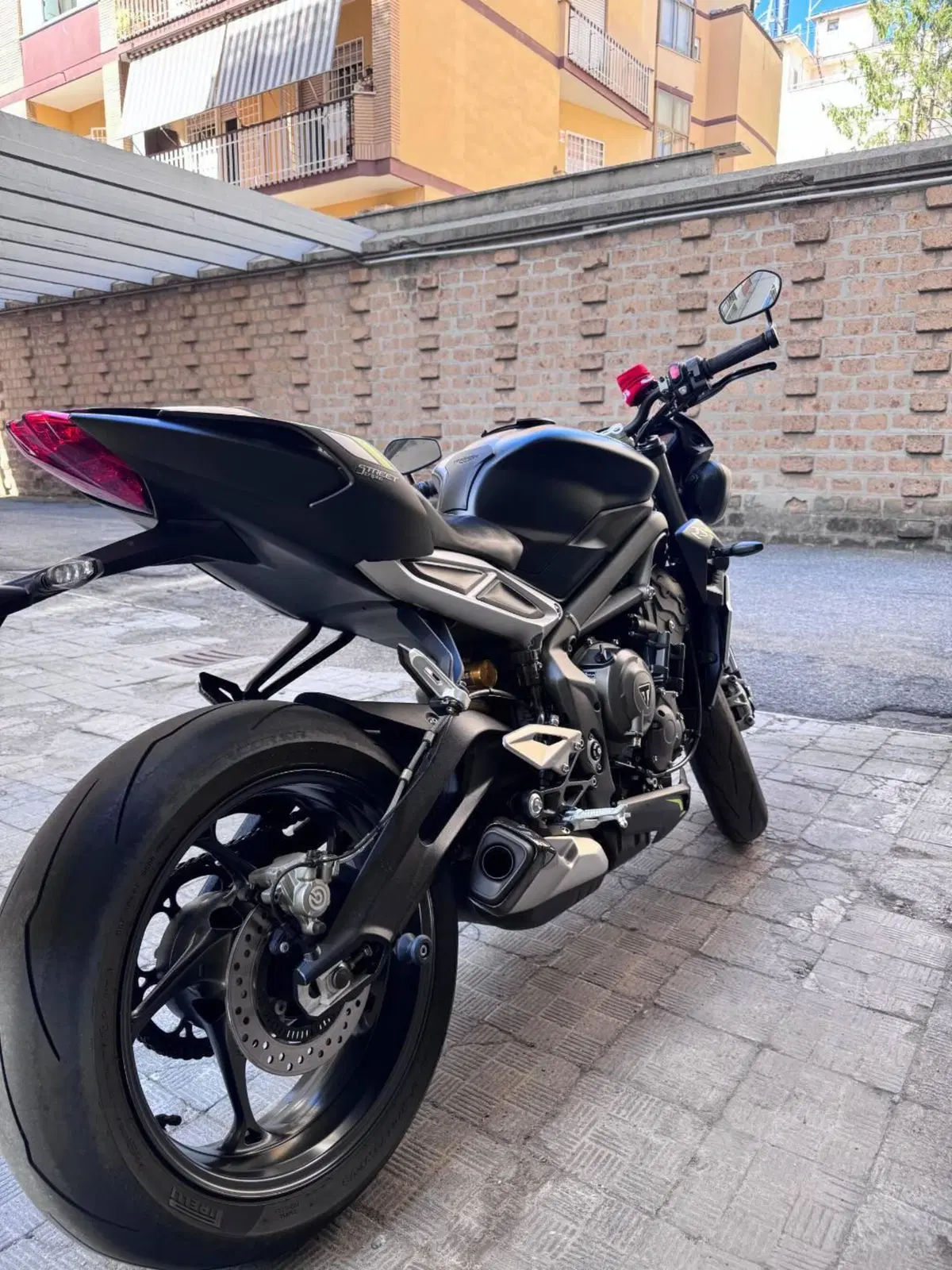 Triumph Street Triple RS (2020 - 22) (7)