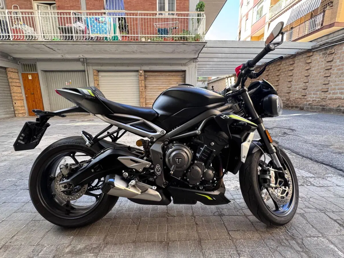 Triumph Street Triple RS (2020 - 22) (6)