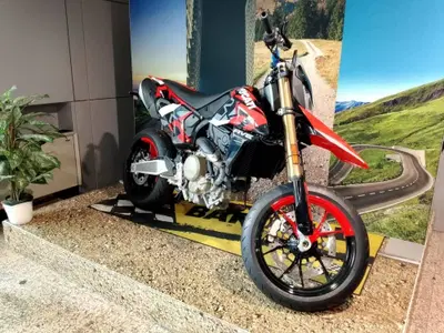 Ducati Hypermotard 698 Mono RVE (2024 - 26) nuova