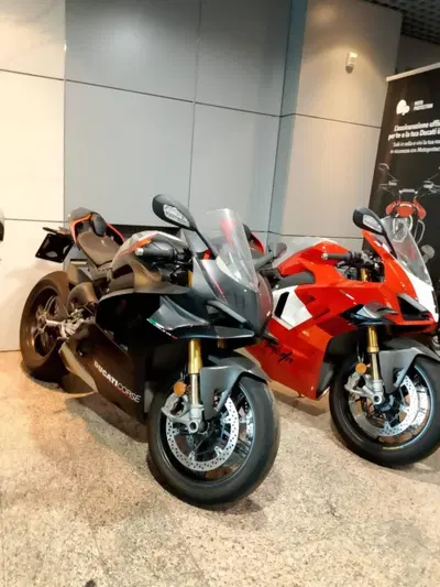 Ducati Panigale V4 1100 SP (2021) usata
