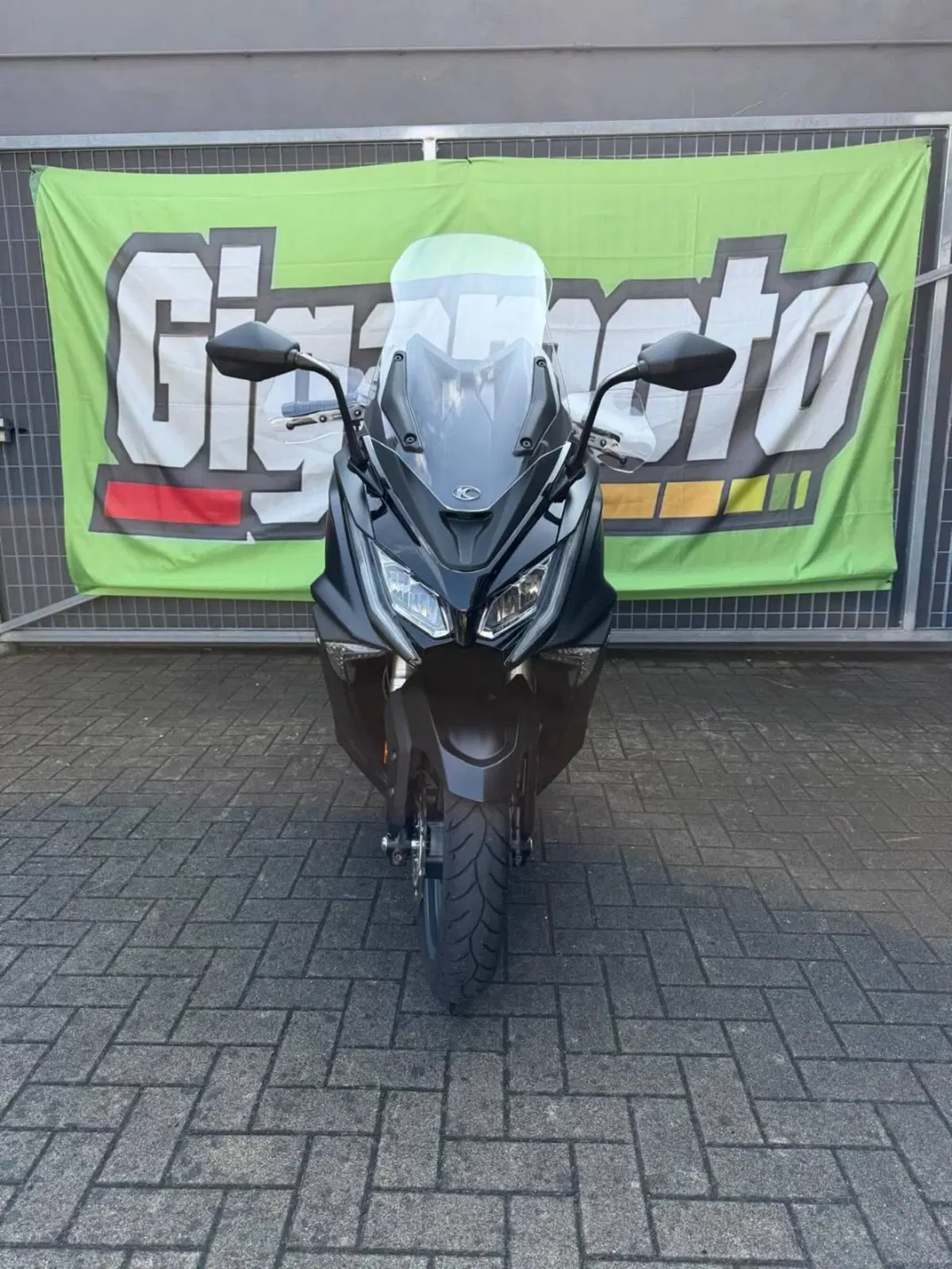 Kymco AK 550 ETS (2021 - 26) (2)
