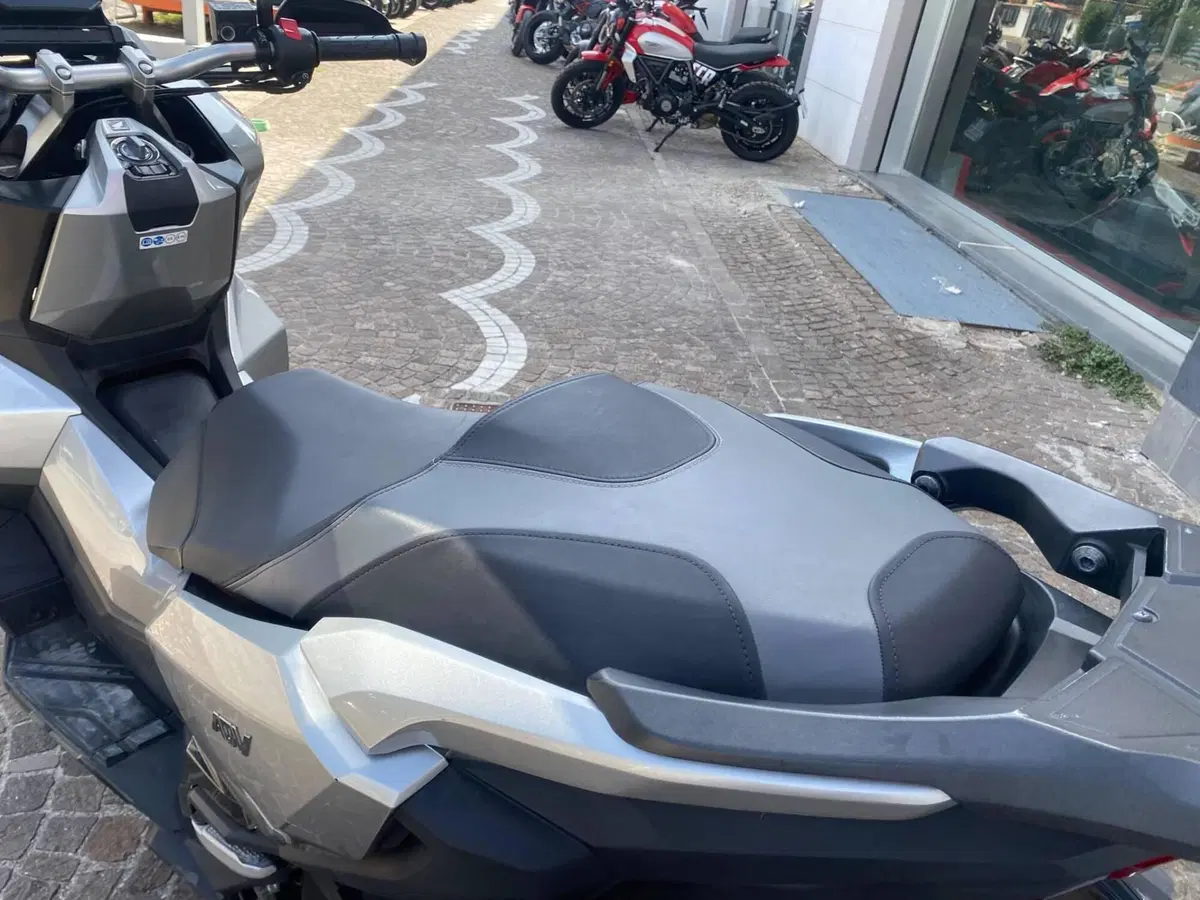 Honda ADV 350 (2022 - 24) (5)