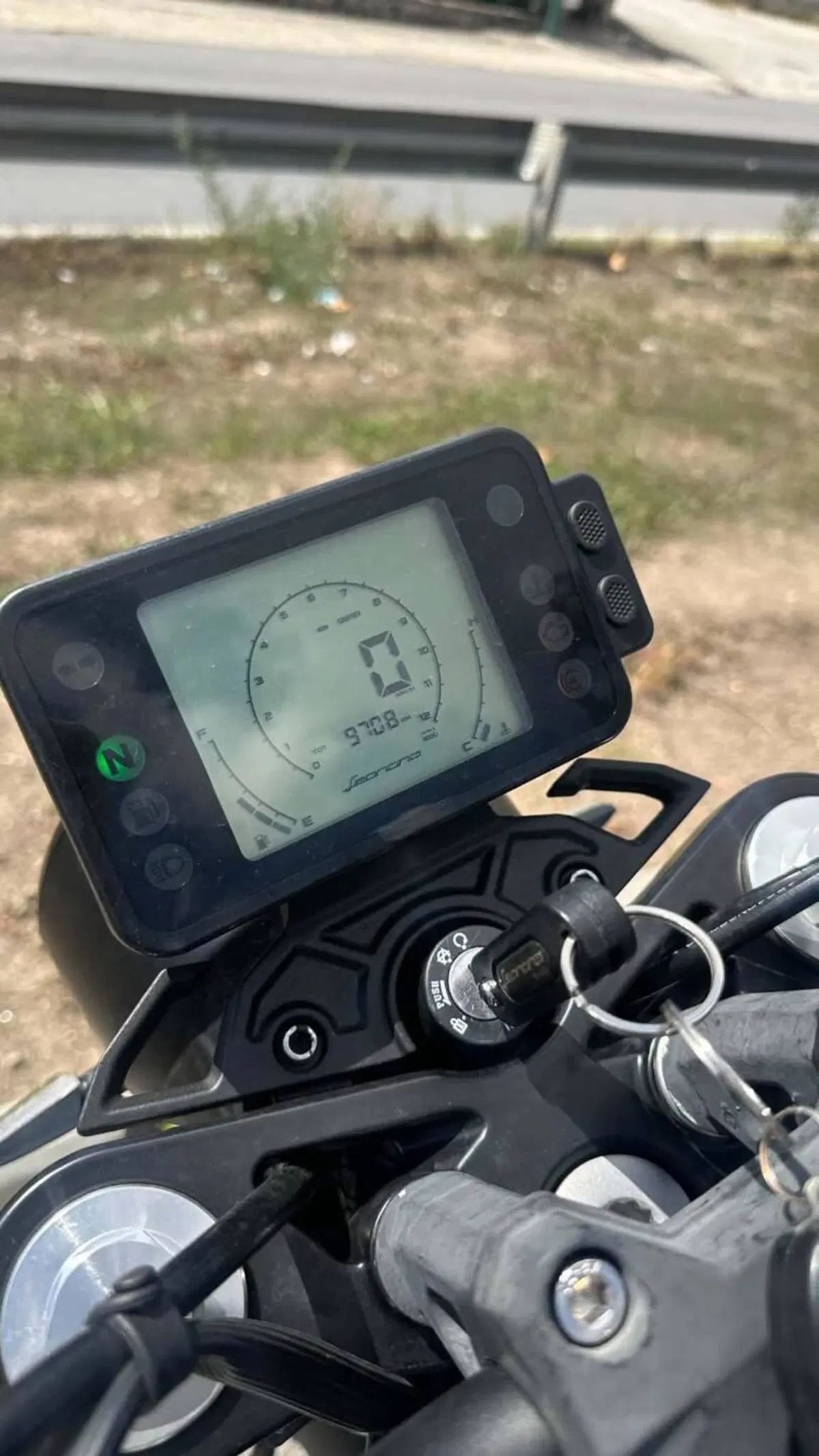 Benelli Leoncino 250 (2021 - 25) (8)