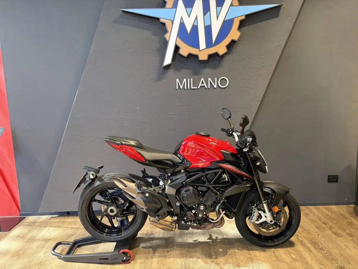 MV Agusta Brutale 800 R (2023 - 25)