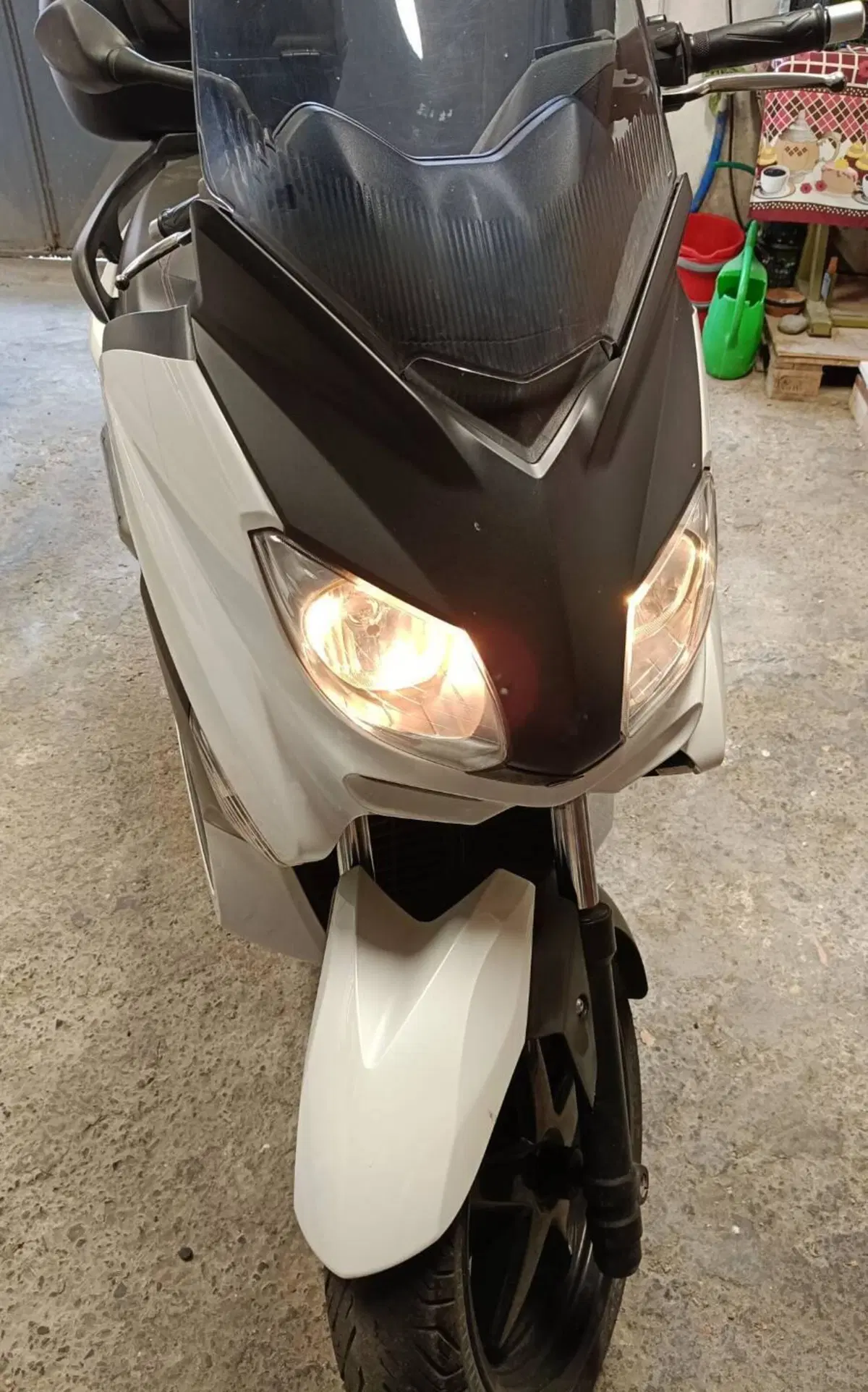 Yamaha X-Max 250 (2010 - 13) (4)