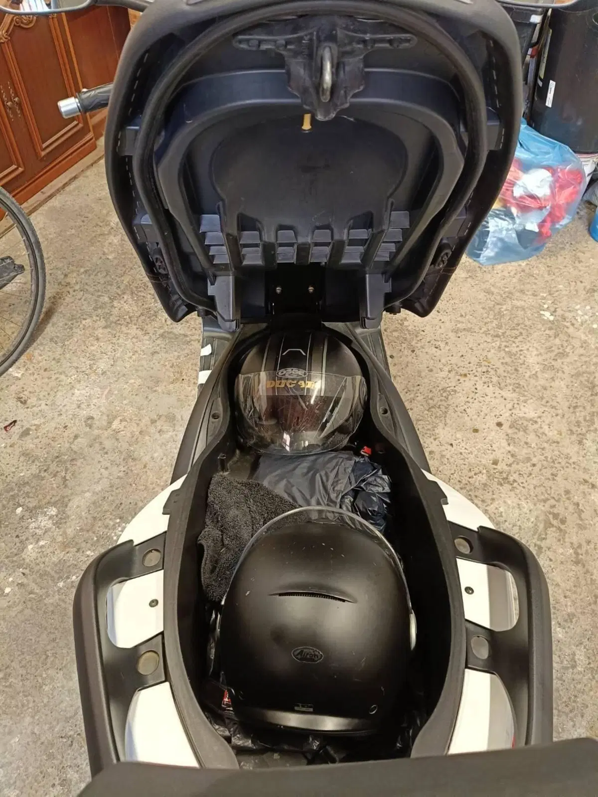 Yamaha X-Max 250 (2010 - 13) (5)