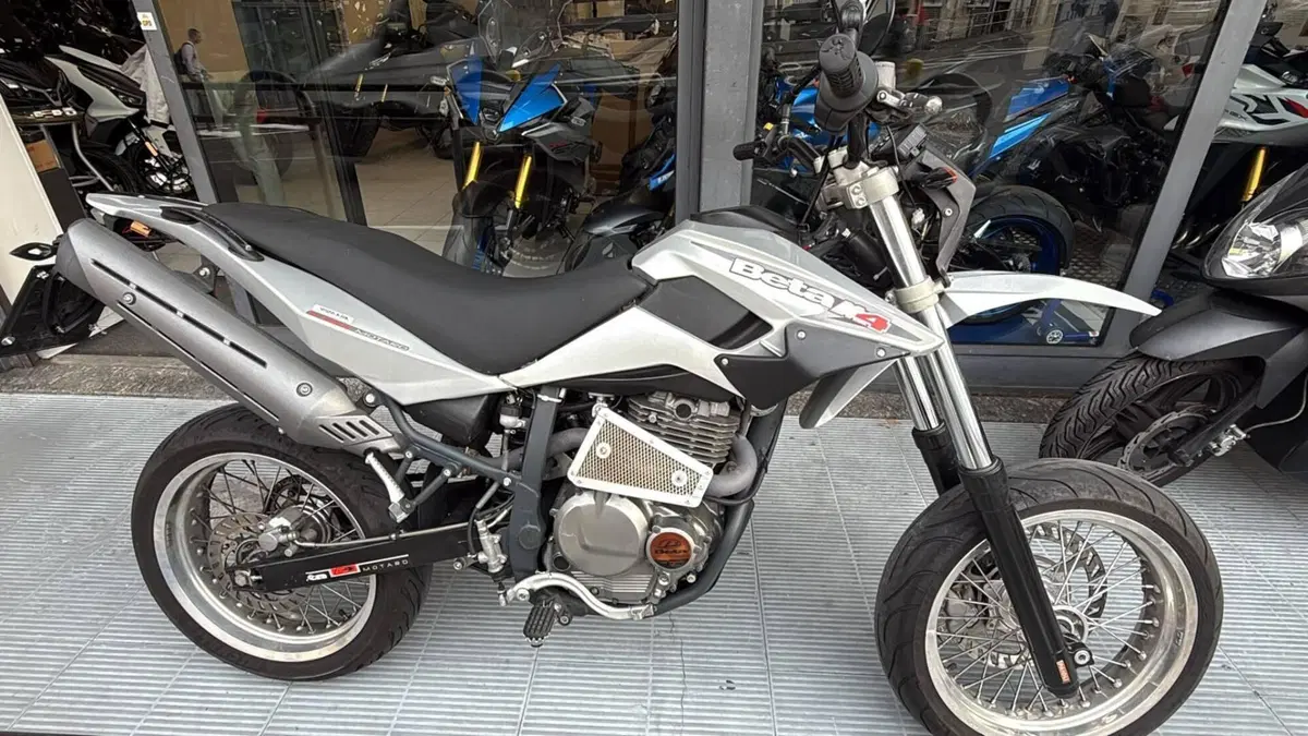 Betamotor Motard 4.0 M4 (2006 - 11) (3)
