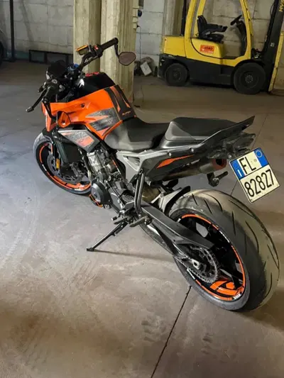 KTM 790 Duke L (2023 - 24) usata