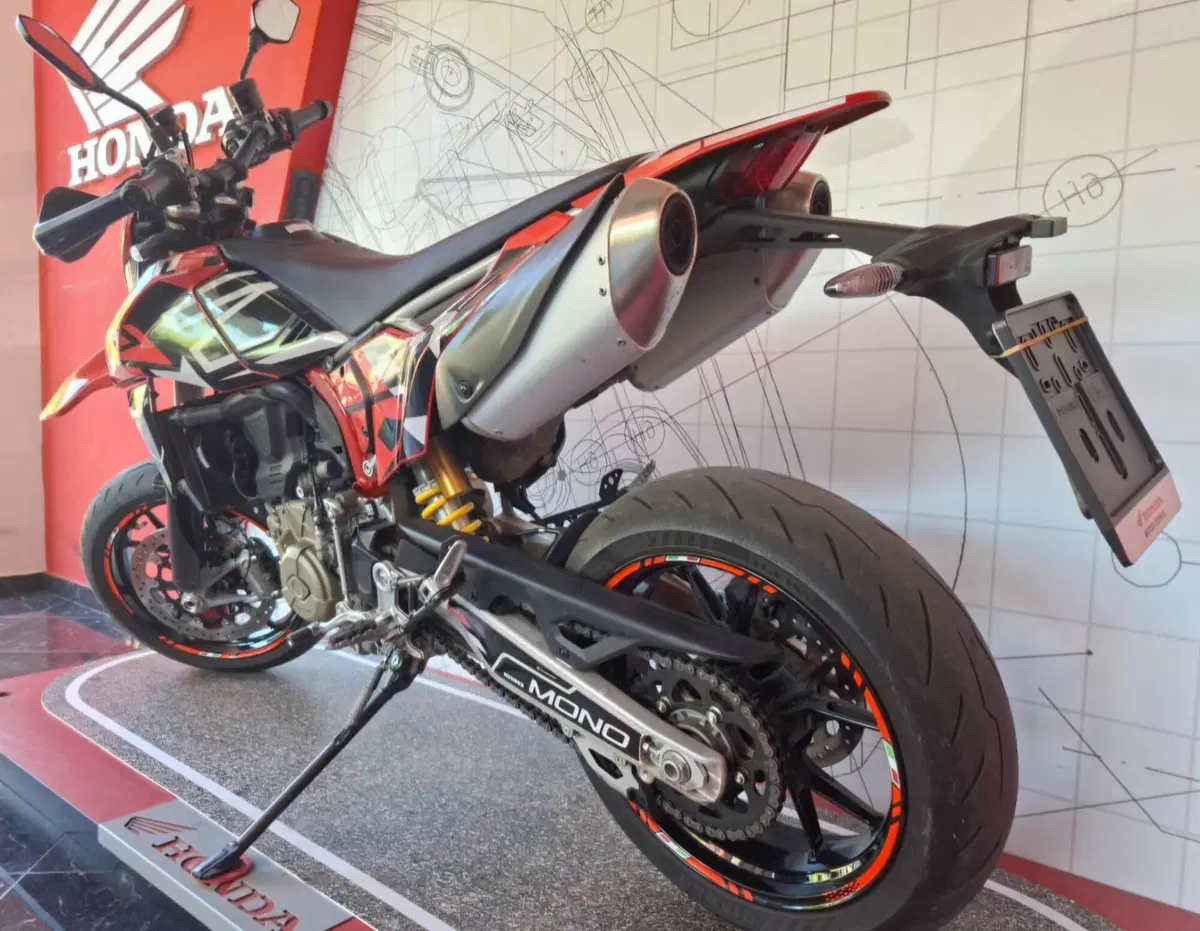 Ducati Hypermotard 698 Mono (2024 - 26) (6)