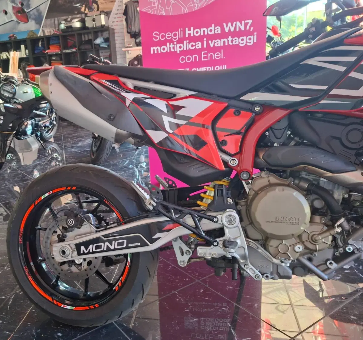 Ducati Hypermotard 698 Mono (2024 - 26) (10)