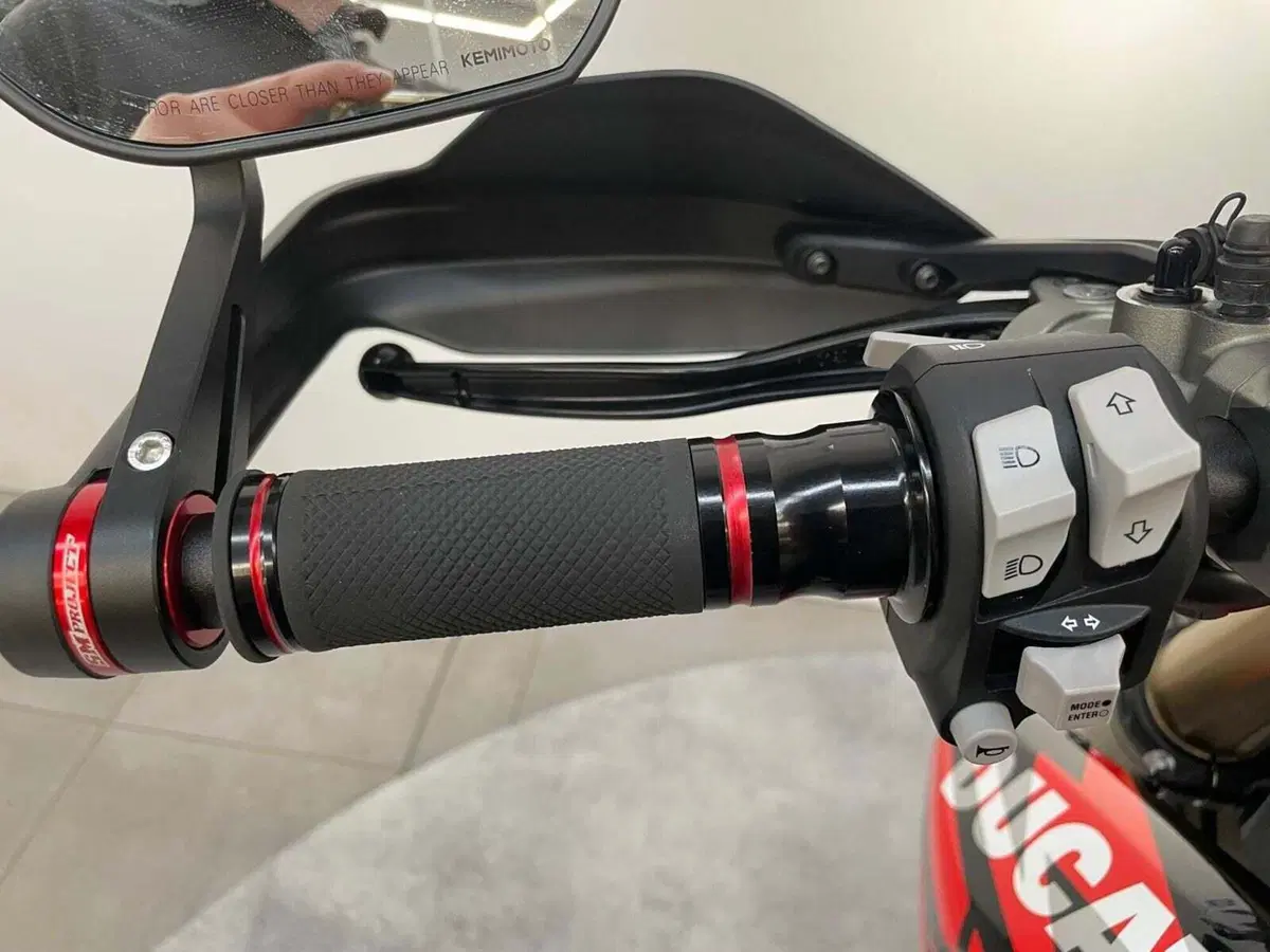 Ducati Hypermotard 698 Mono RVE (2024 - 26) (10)
