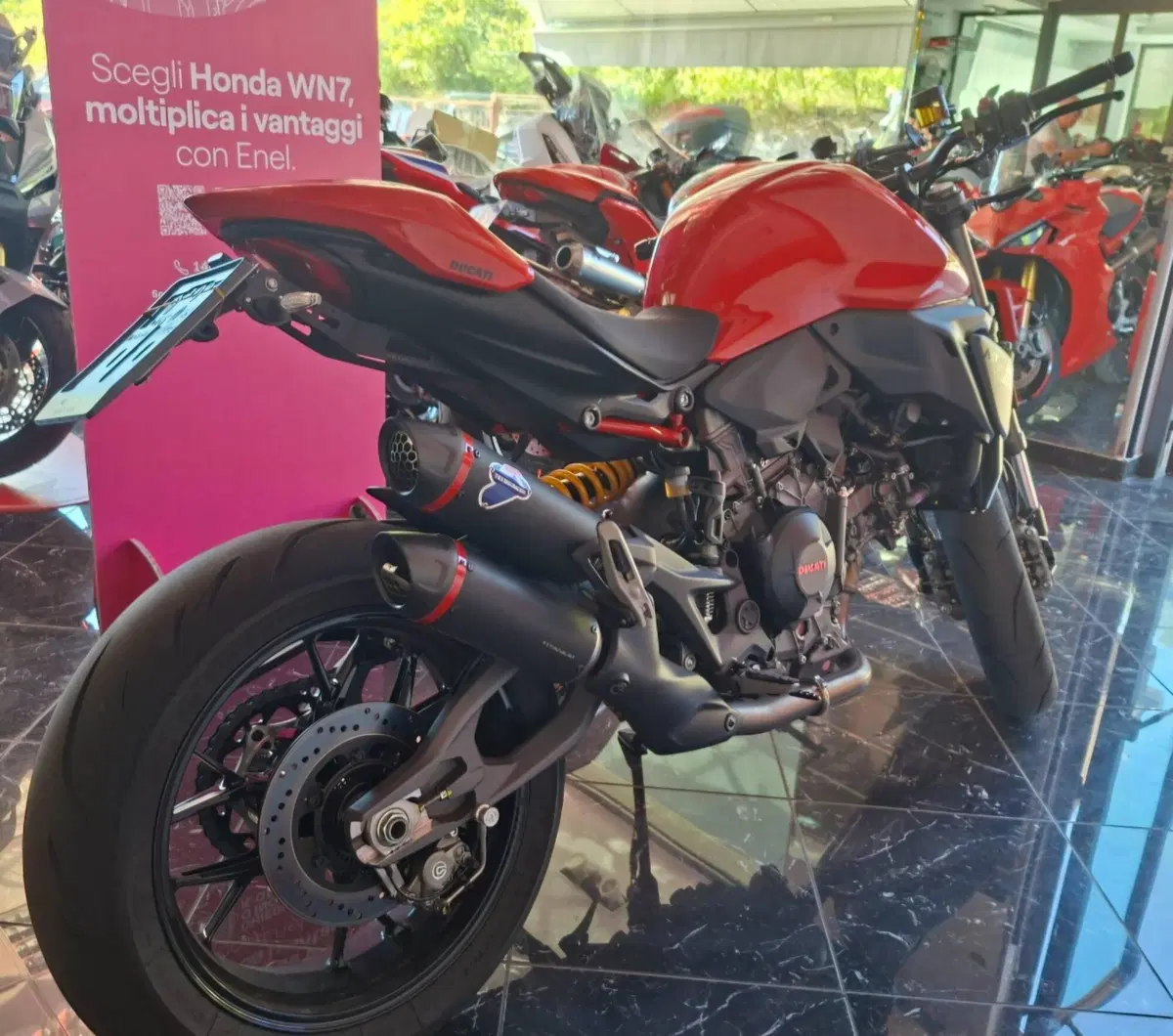 Ducati Monster 890 + (2026) (11)