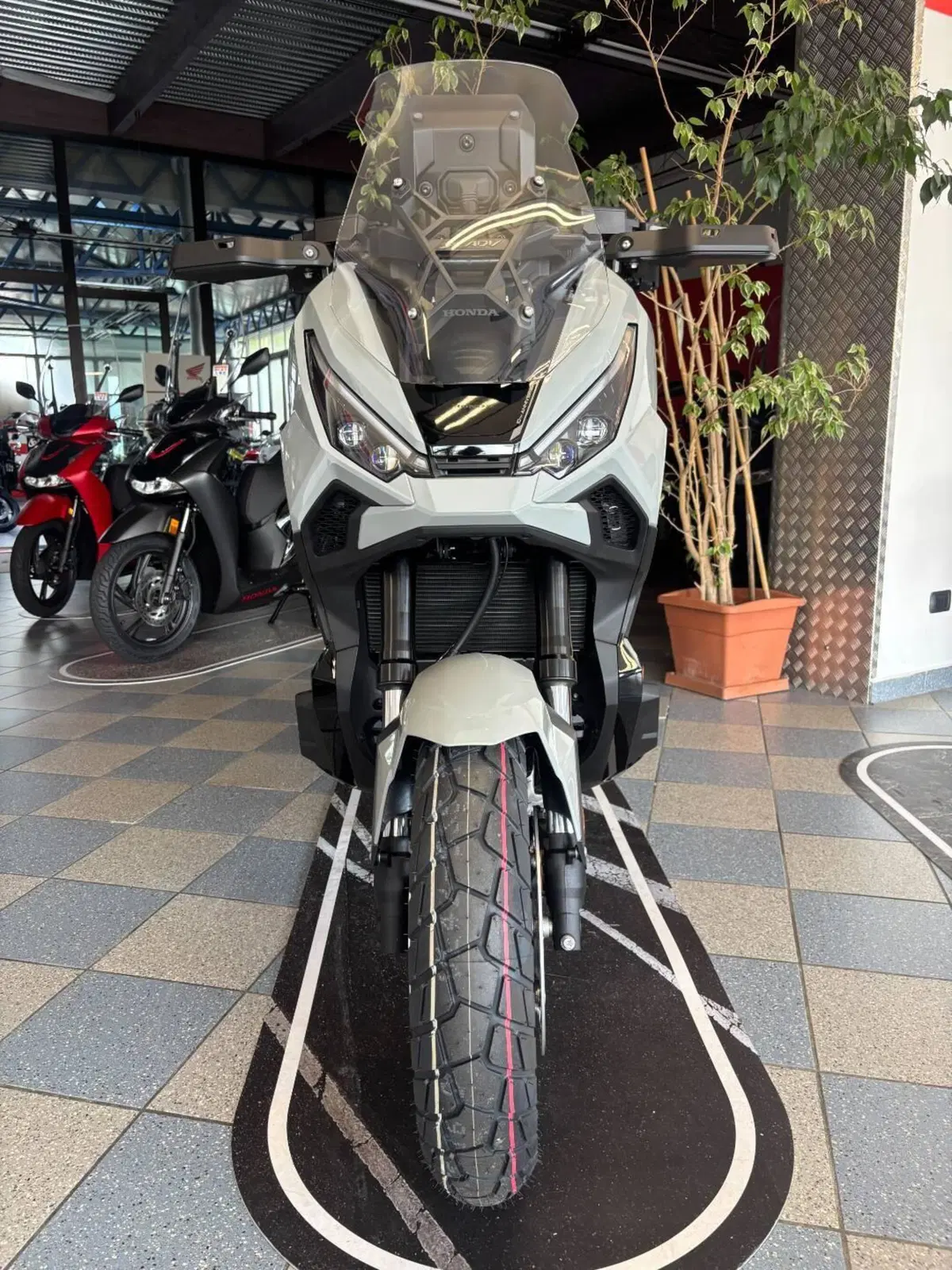 Honda X-ADV 750 (2025 - 27) (2)