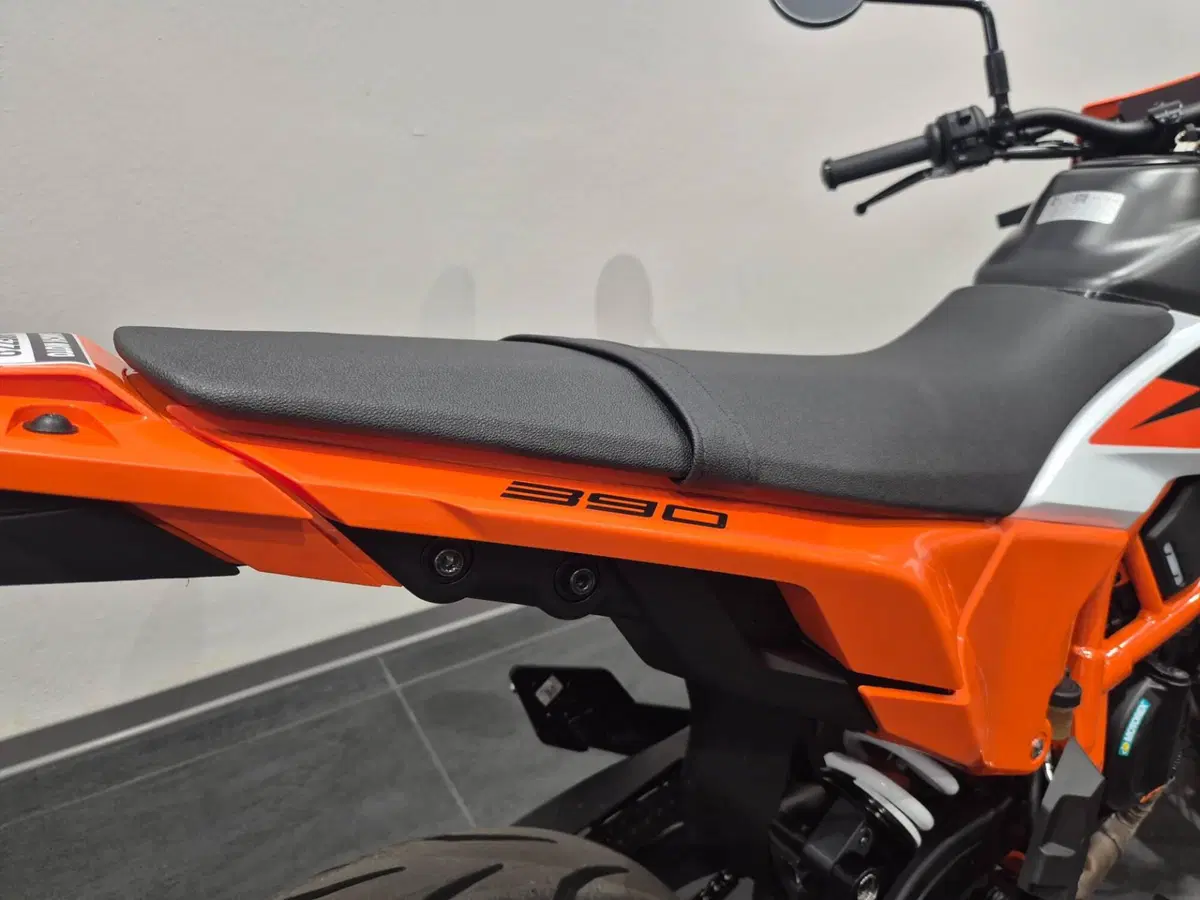 KTM 390 SMC R (2025 - 26) (12)