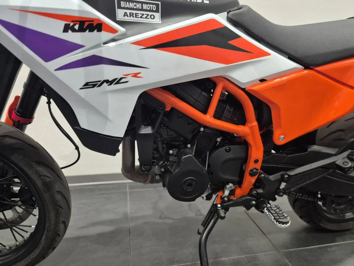 KTM 390 SMC R (2025 - 26) (5)
