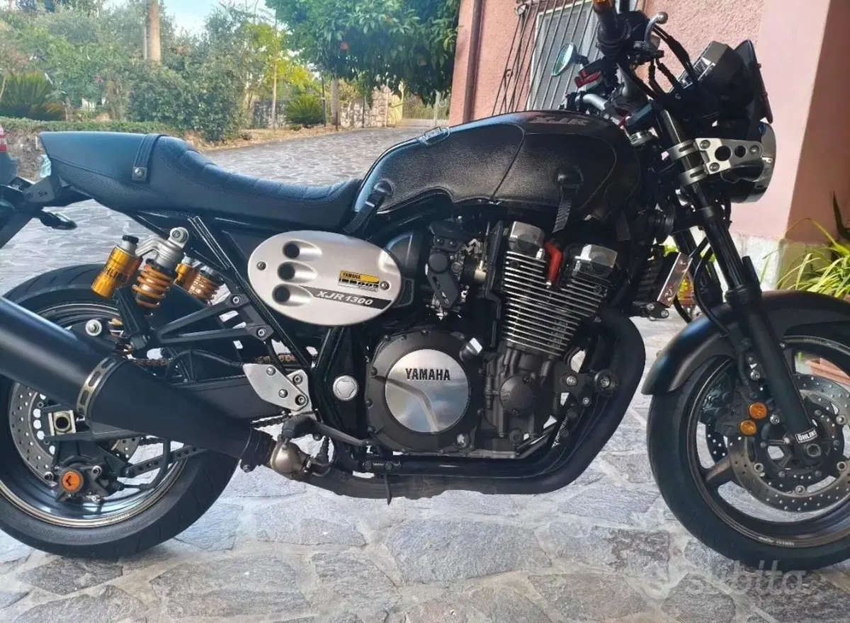 Yamaha XJR 1300 60th Anniversary (2015 - 16) (2)