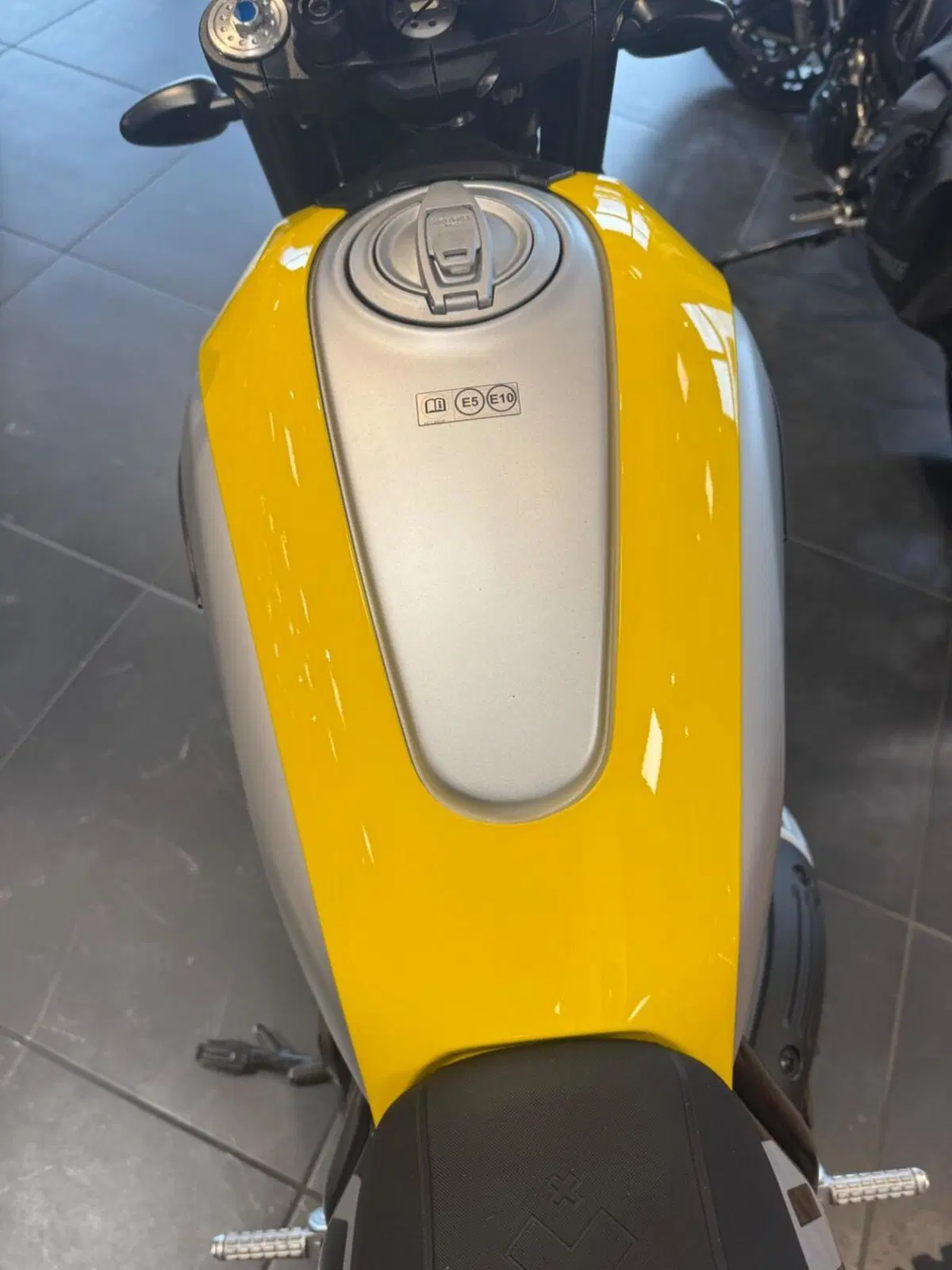 Ducati Scrambler 800 Icon (2025 - 26) (10)