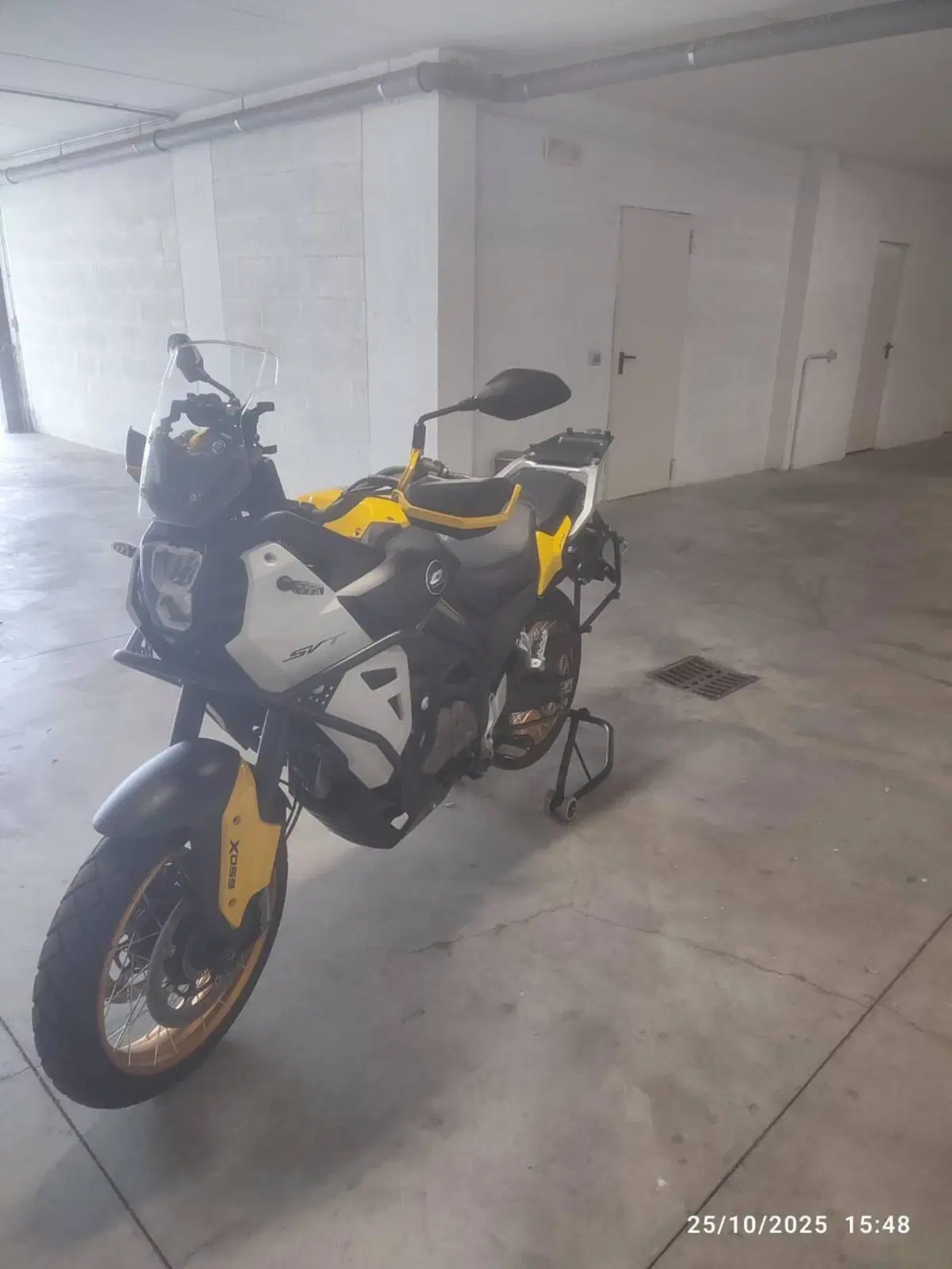 QJ Motor SVT 650 X (2024) (10)