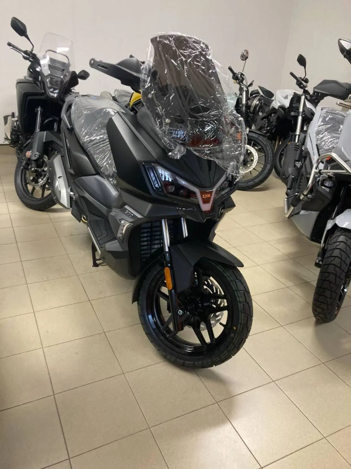 Sym ADX 300 (2024 - 26)