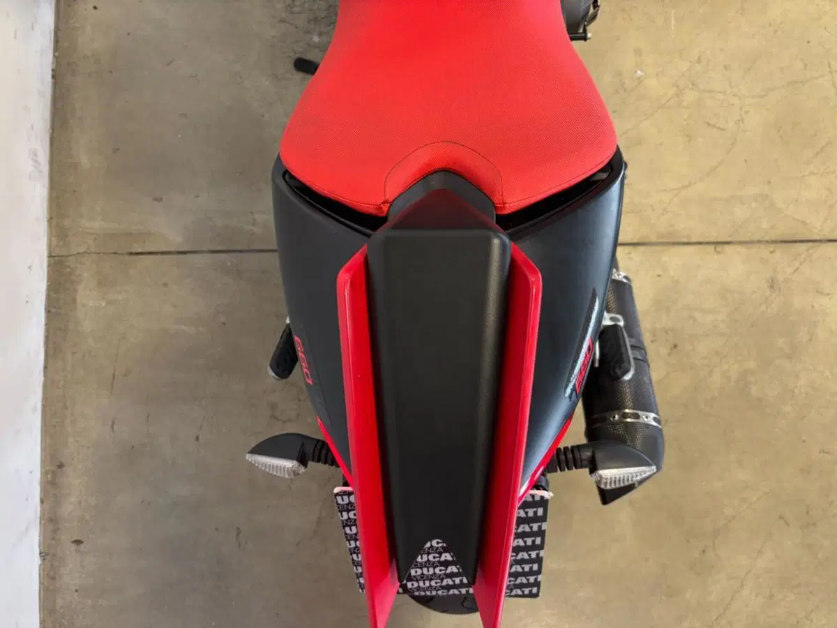Aprilia Tuono 660 (2021 - 25) (9)