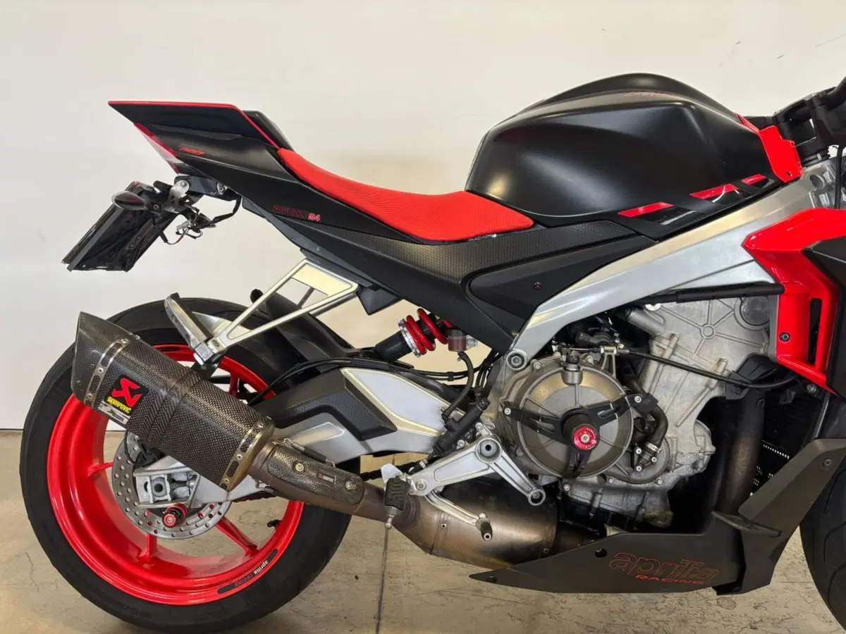 Aprilia Tuono 660 (2021 - 25) (5)