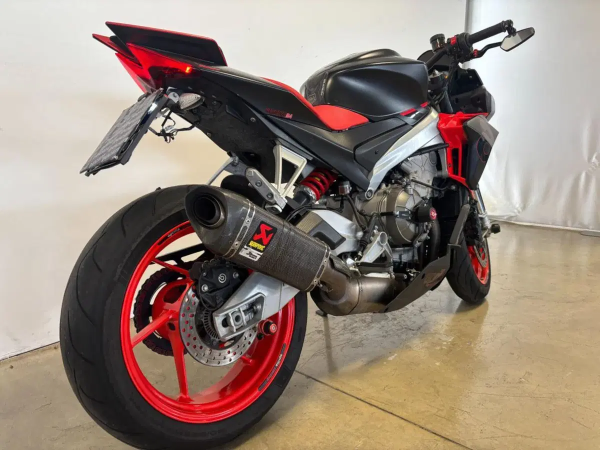 Aprilia Tuono 660 (2021 - 25) (6)