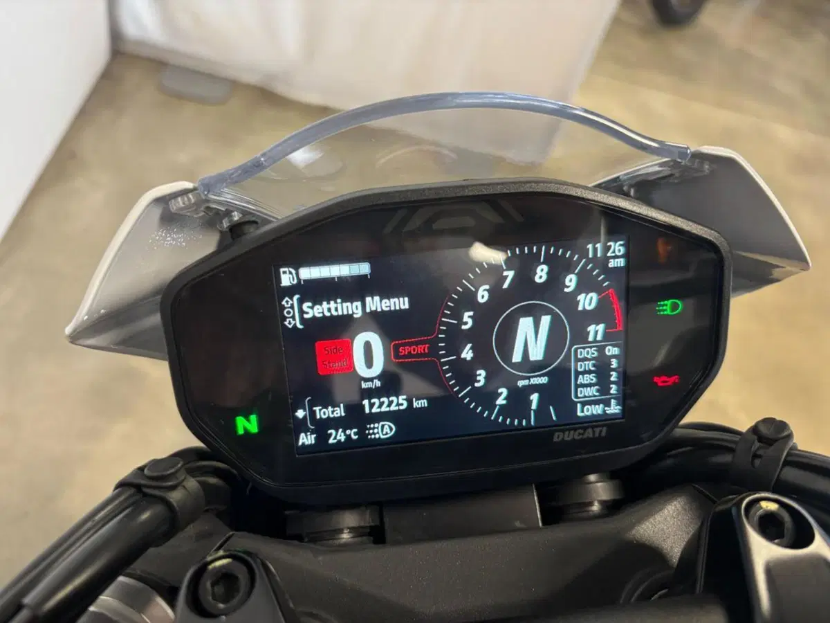 Ducati Monster 937 + (2021 - 25) (13)