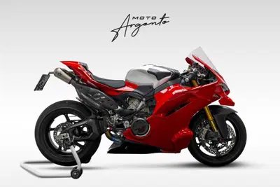 Ducati Panigale V4 R (2026) usata