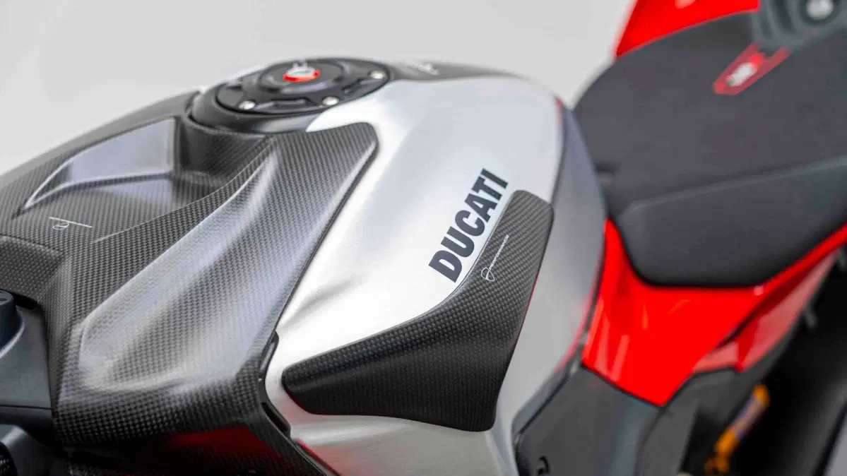Ducati Panigale V4 R (2026) (16)