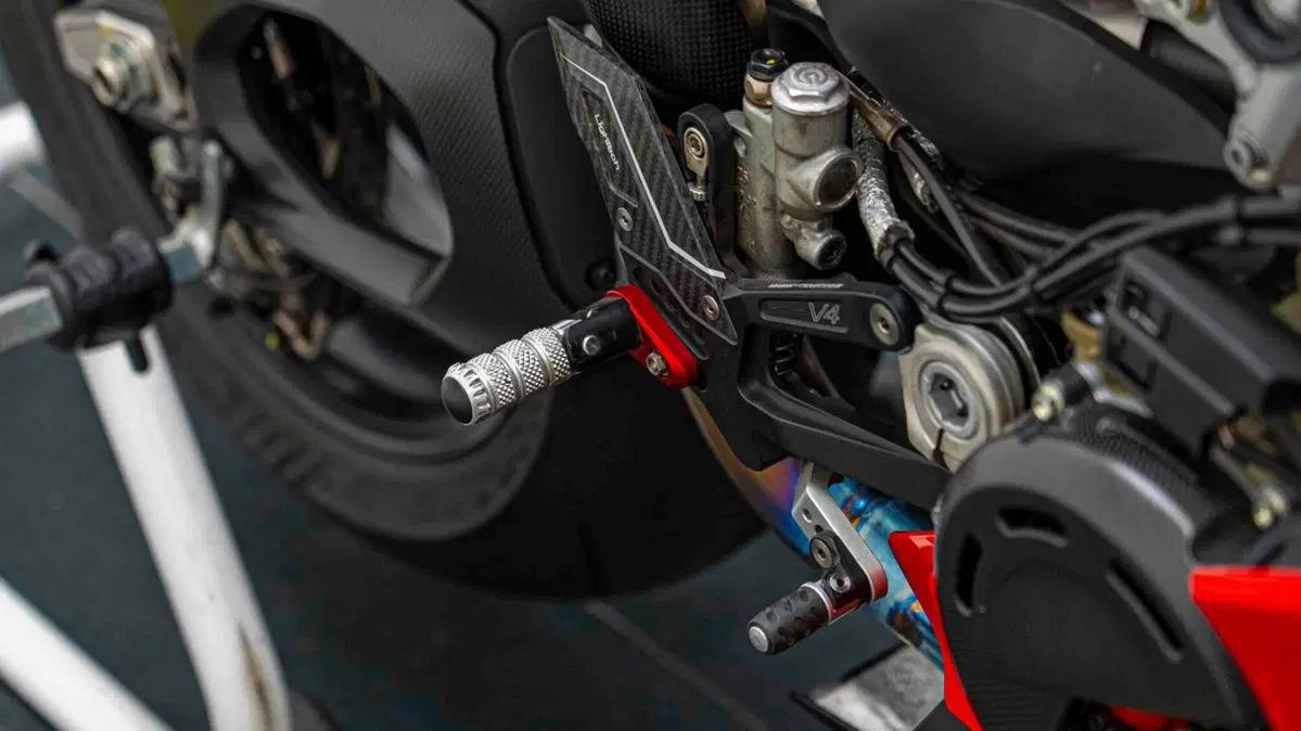 Ducati Panigale V4 R (2026) (17)