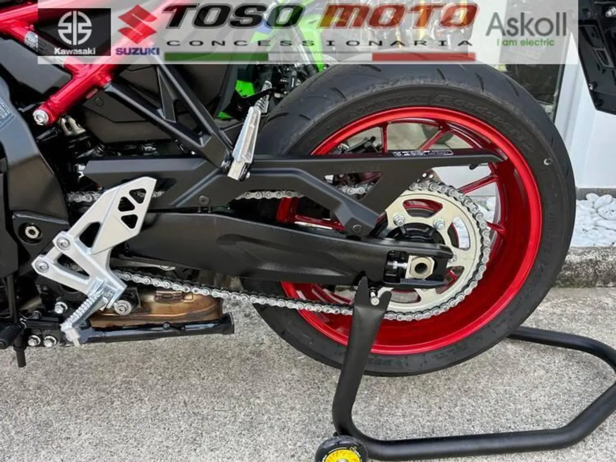 Suzuki GSX-8S (2025 - 26) (4)