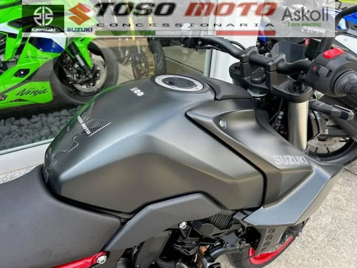 Suzuki GSX-8S (2025 - 26) (12)