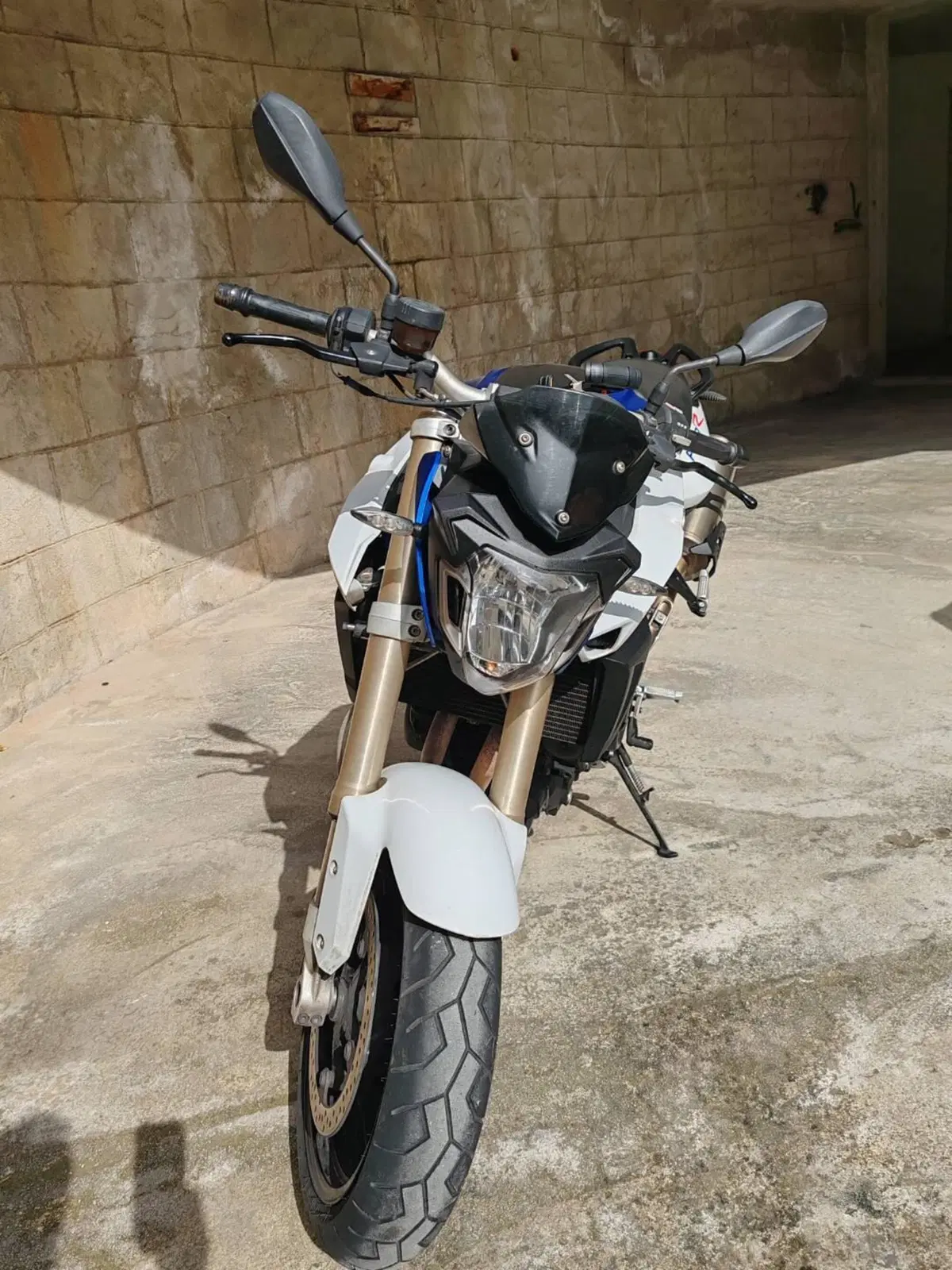 Bmw F 800 R (2015 - 16) (2)