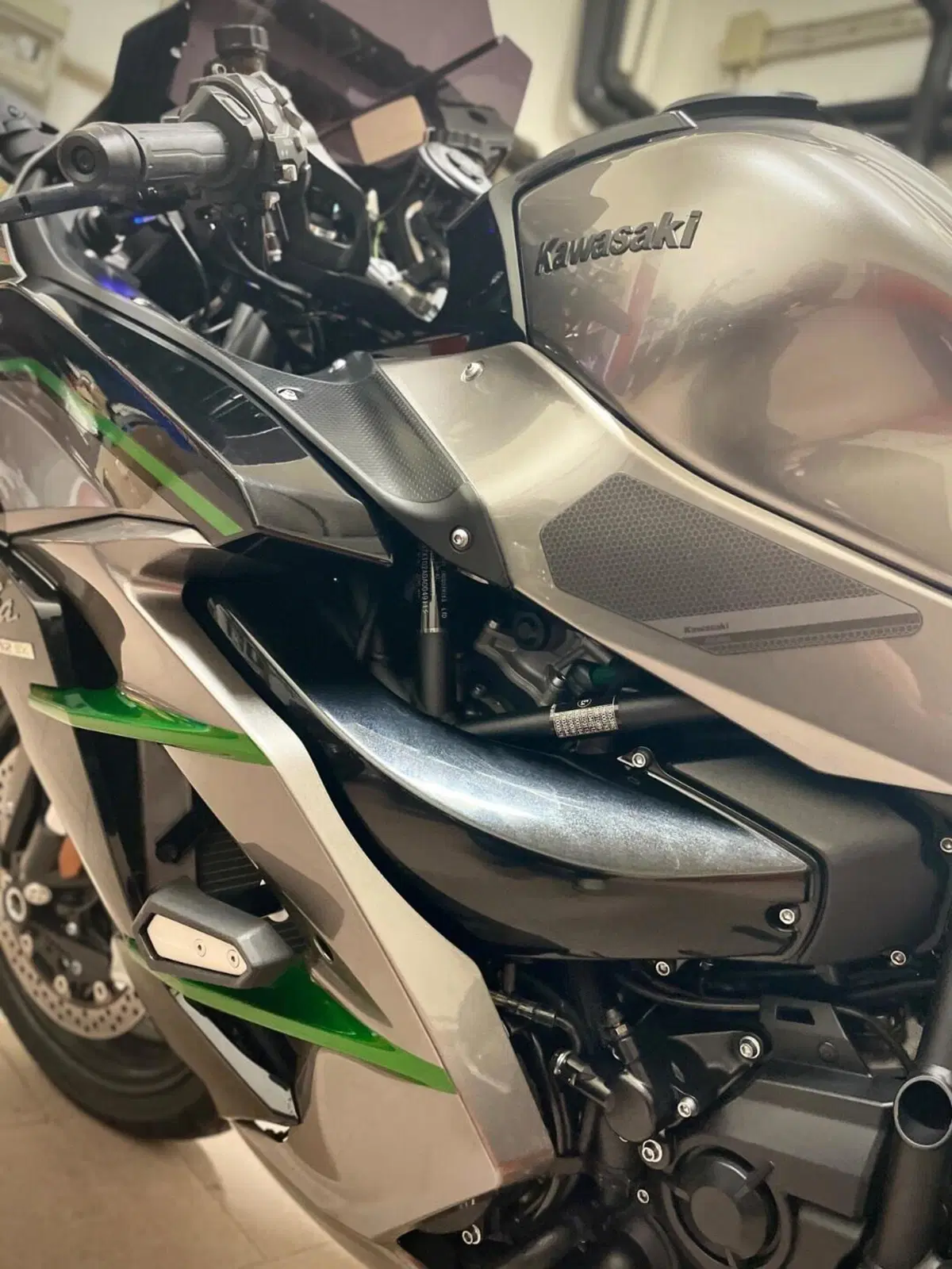 Kawasaki Ninja H2 SX SE+ (2019 - 20) (11)