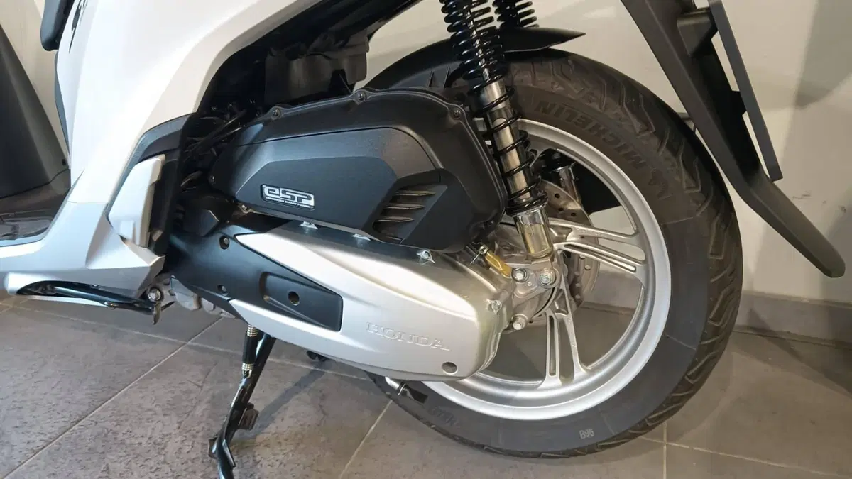 Honda SH 150i (2017 - 19) (9)