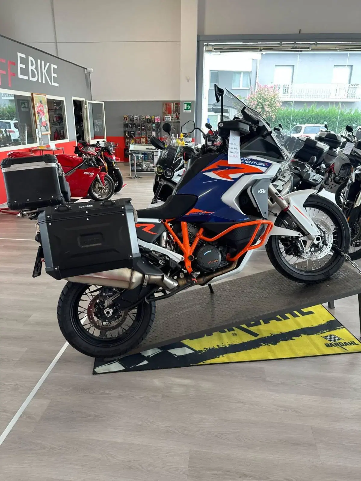 KTM 1290 Super Adventure R (2022 - 25) (3)