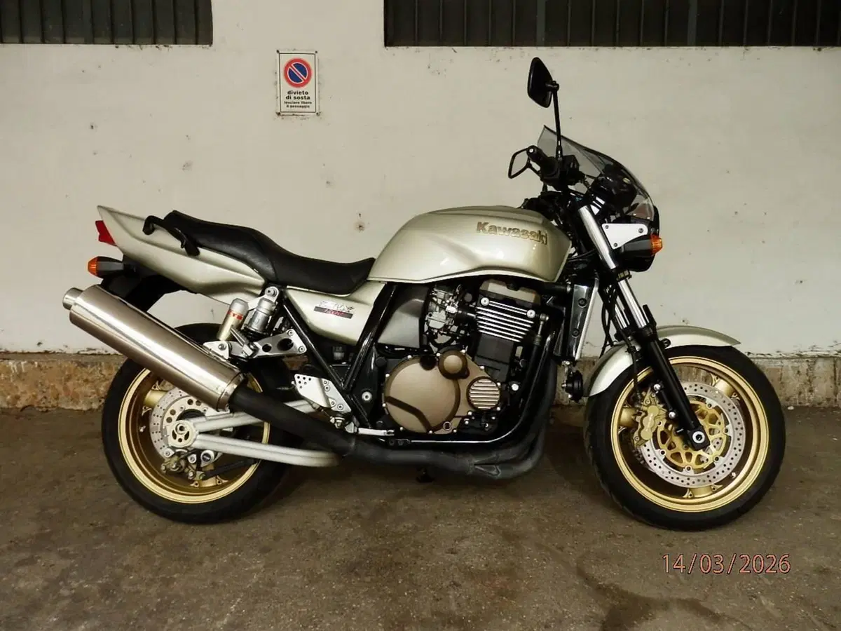 Kawasaki ZRX 1200 (3)