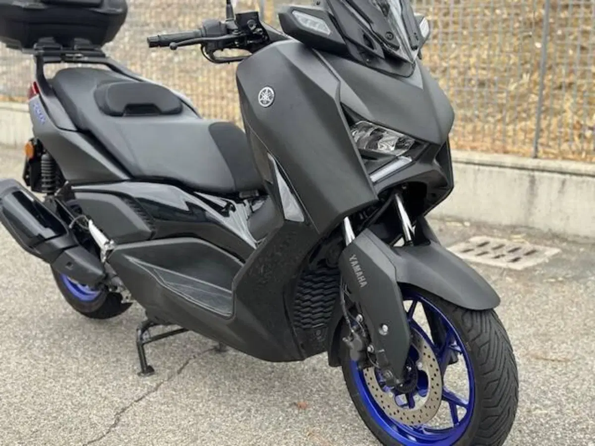 Yamaha X-Max 300 (2025 - 26) (3)
