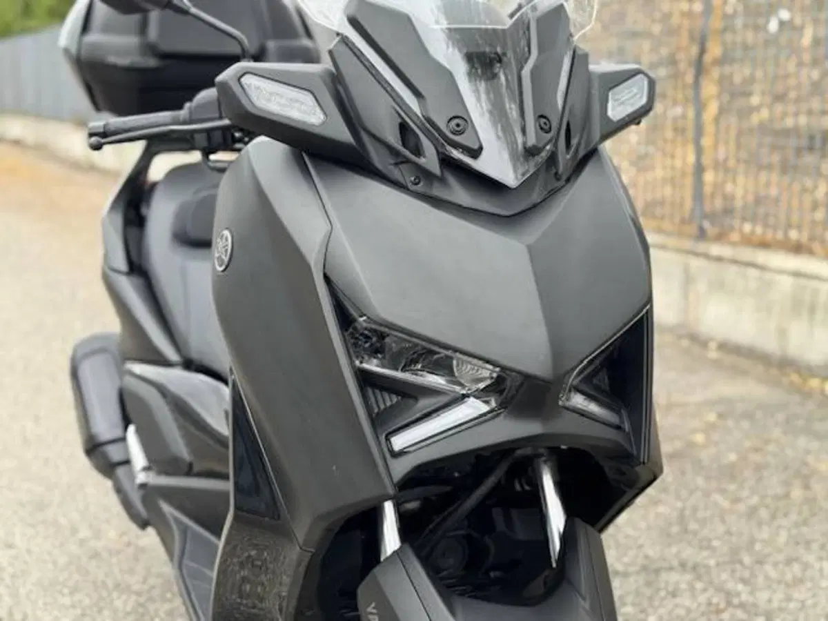 Yamaha X-Max 300 (2025 - 26) (4)