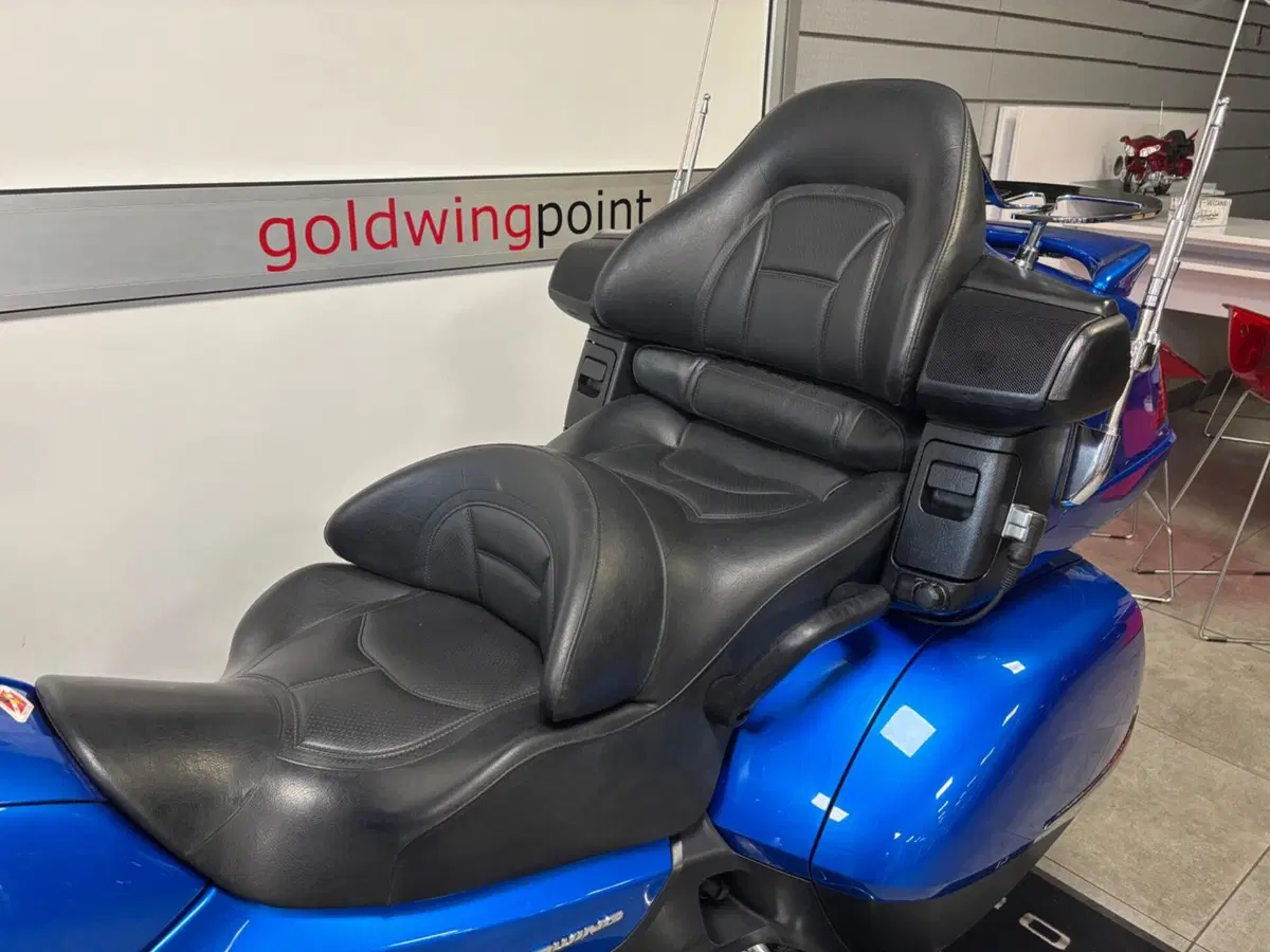Honda GL 1800 Gold Wing (2012 - 17) (2)