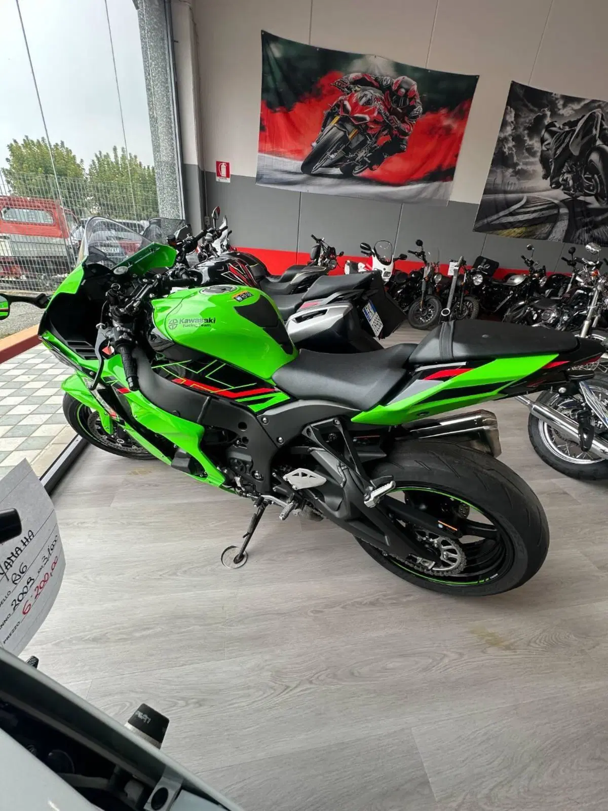 Kawasaki Ninja 1000 ZX-10R (2021 - 25) (3)
