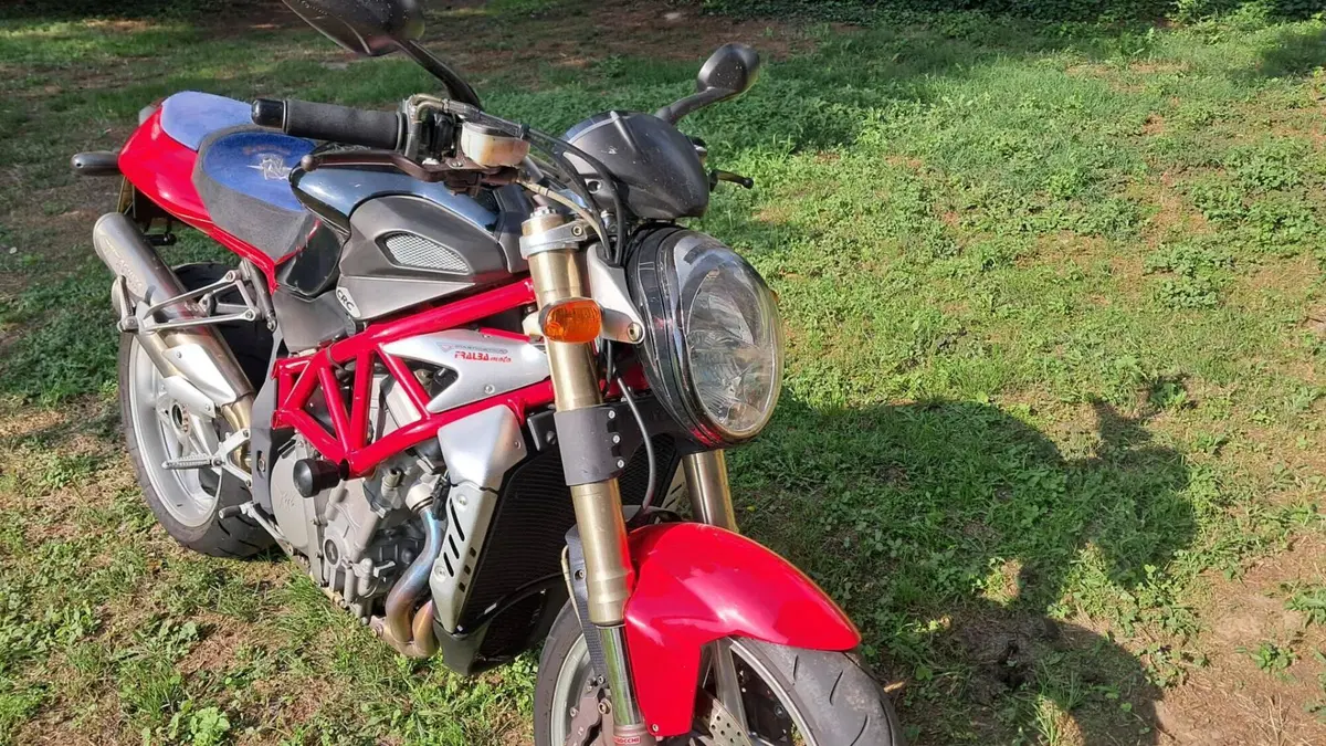 MV Agusta Brutale 750 S (2002 - 06) (4)