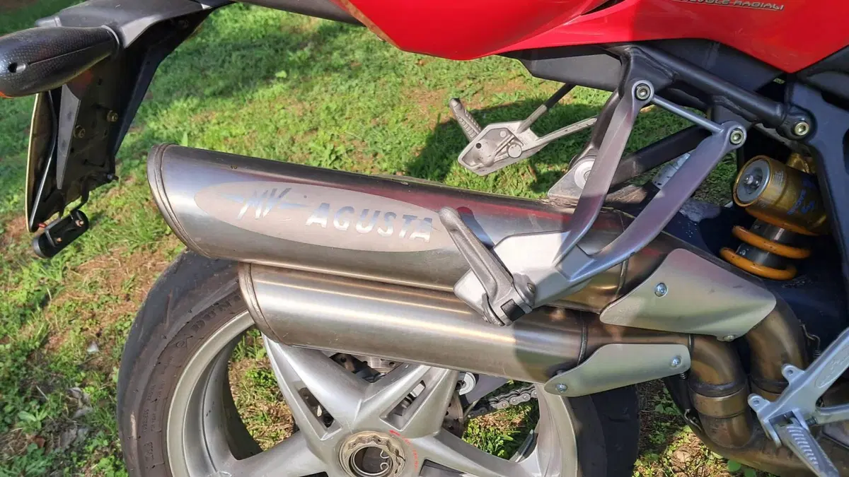 MV Agusta Brutale 750 S (2002 - 06) (6)